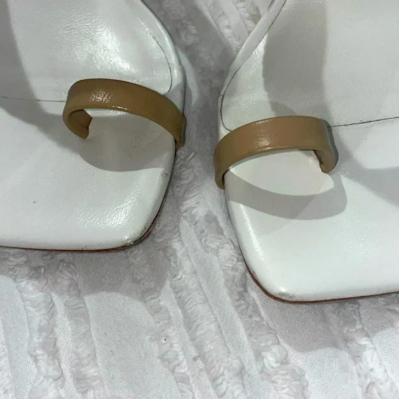 Deltan white&tan heels size 7 - Picture 7 of 7